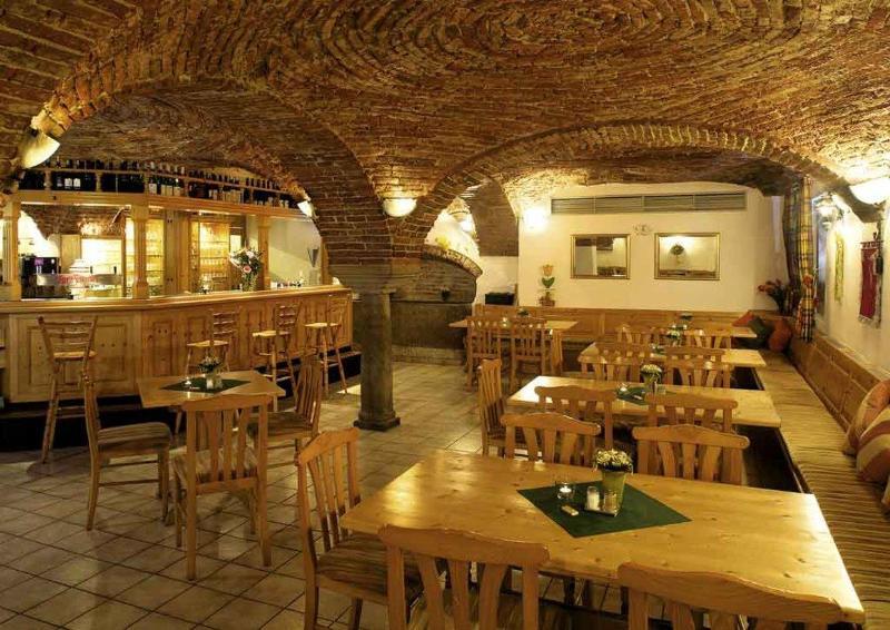 Landhotel Donaublick Obernzell Restoran foto