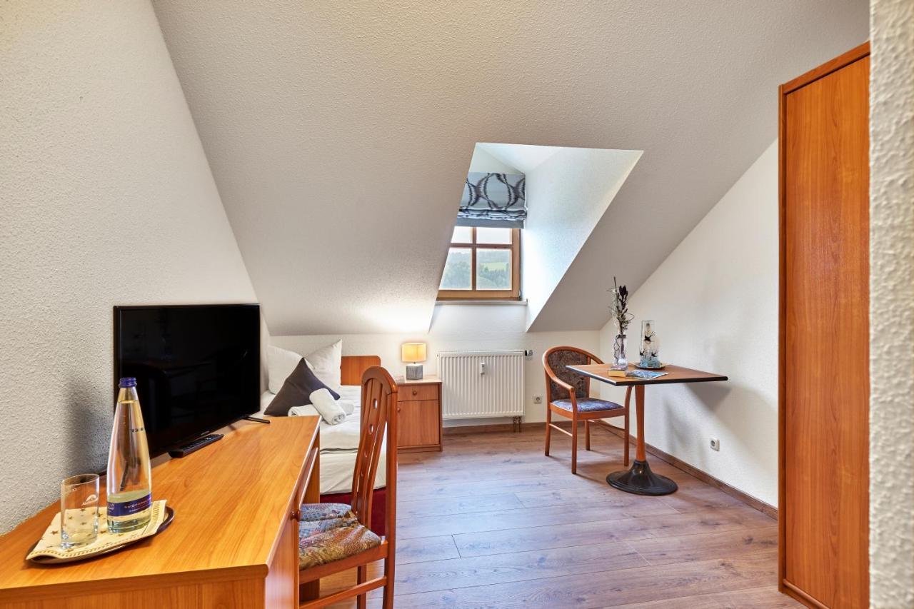 Landhotel Donaublick Obernzell Bagian luar foto
