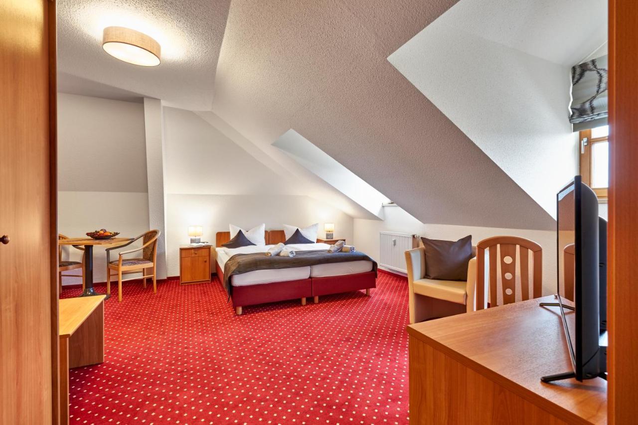 Landhotel Donaublick Obernzell Bagian luar foto