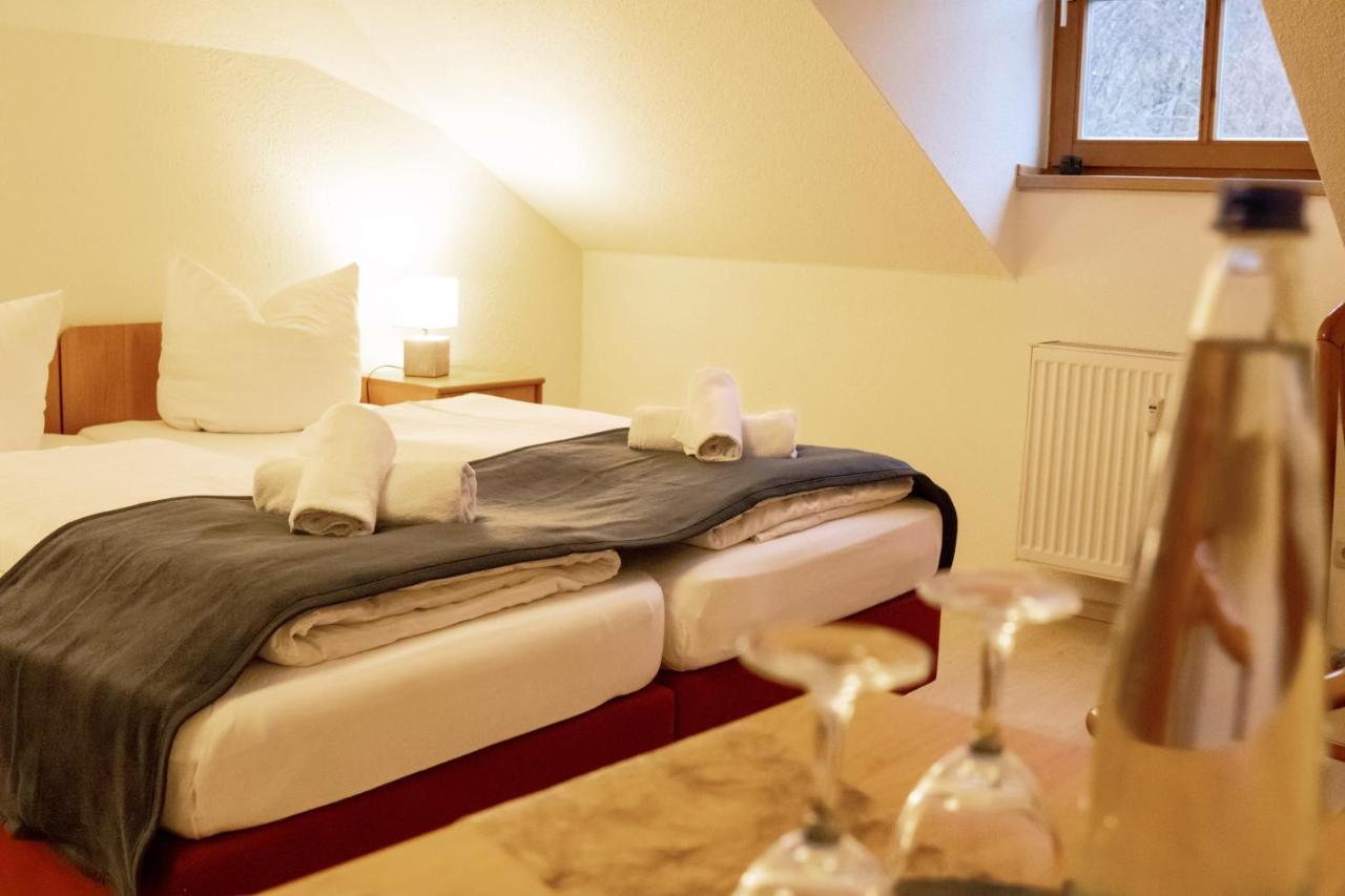 Landhotel Donaublick Obernzell Bagian luar foto